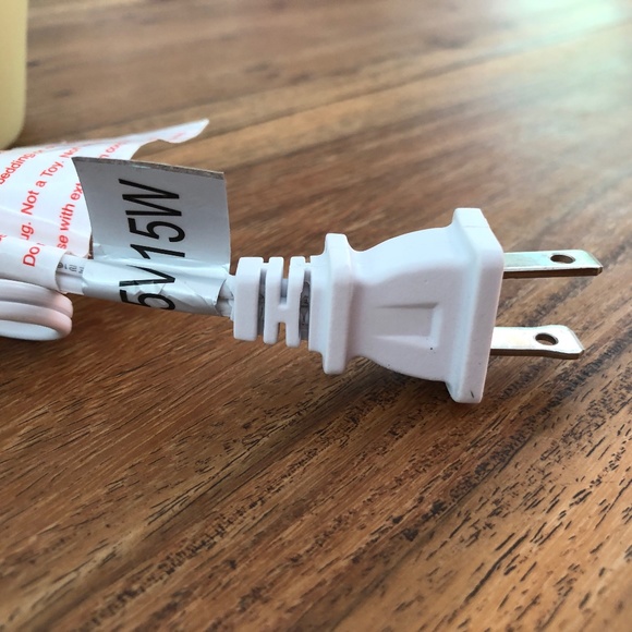 Ibis & Orchid Design - Hibiscus & Hummingbird Night Lamp - Picture 14 of 16